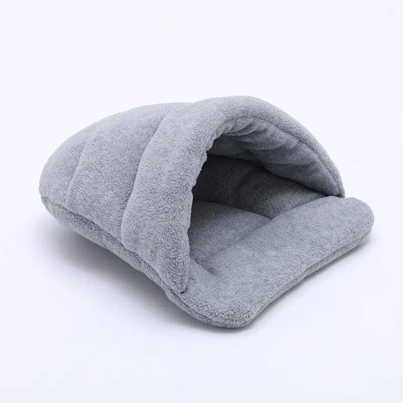Cute Pet Slippers Nest for Small Animals (All Seasons)